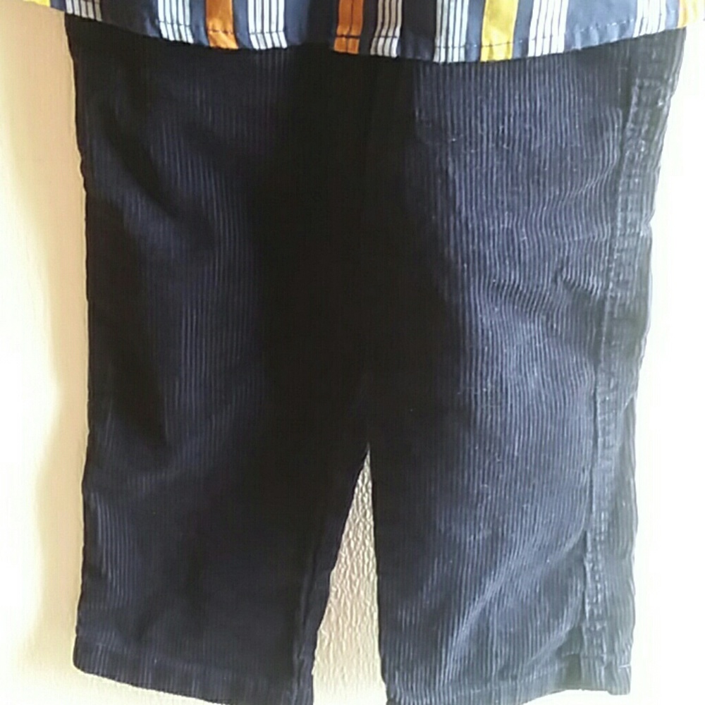 Boy's plaid shirt size 24 months corduroy pants - Picture 3 of 4